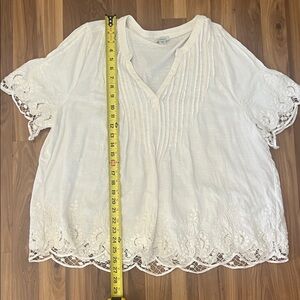 Sundance White Embroidered Blouse